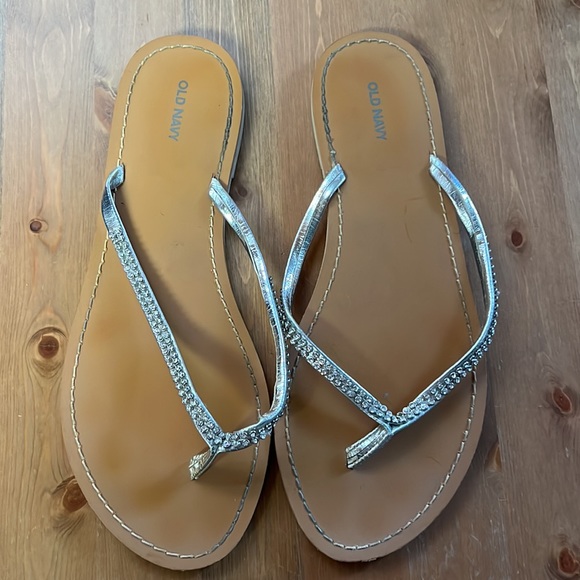 Old Navy Rhinestoned Flip Flops Size 7 - Picture 3 of 4